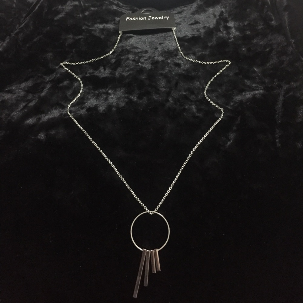 Silver 14 inches simple but gorgeous necklace
