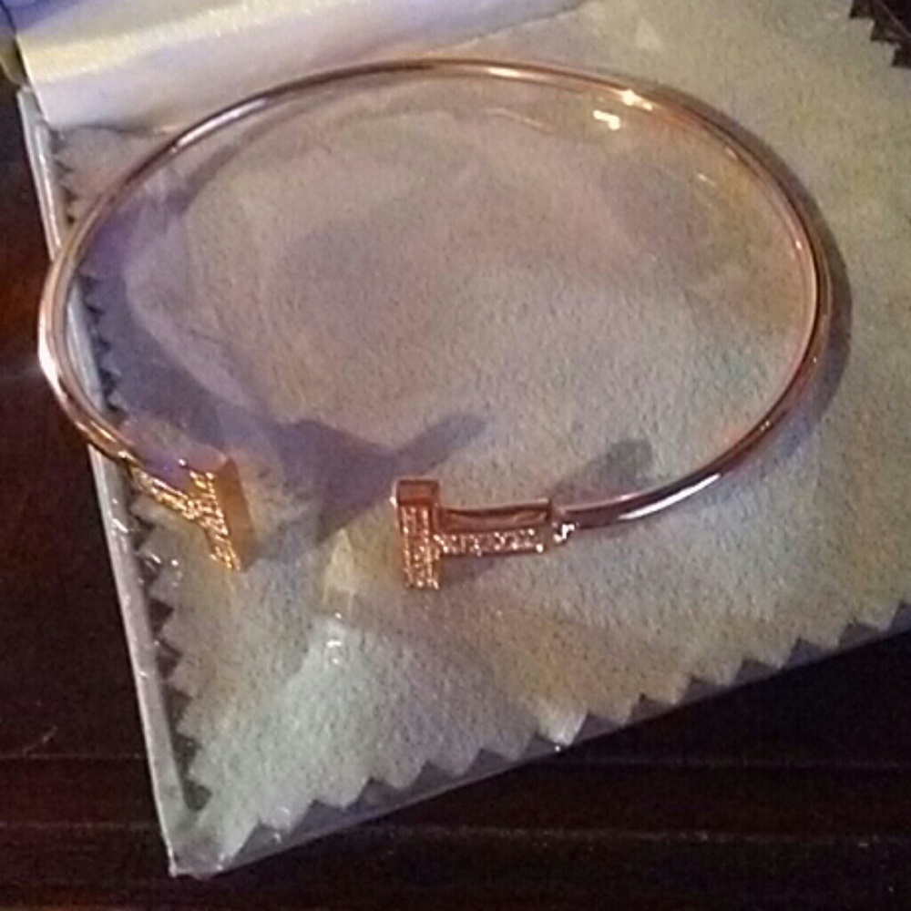 T Bracelet