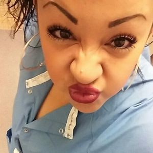 Meet your Posher, Sonia