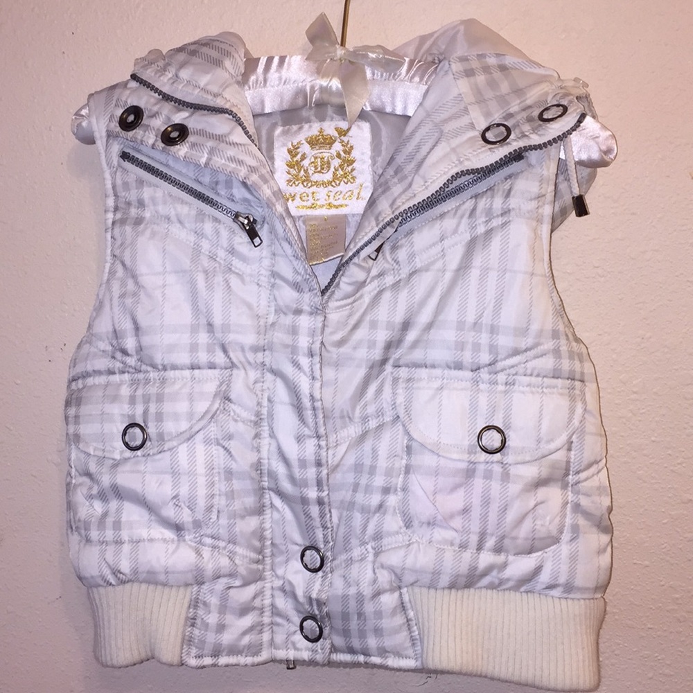 Short sleeve vest from Wet Seal