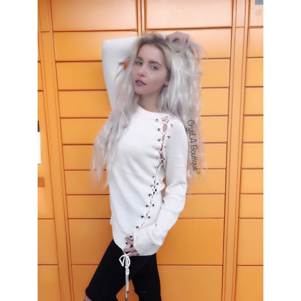 🎉SALE🎉✨Ivory Sweater✨