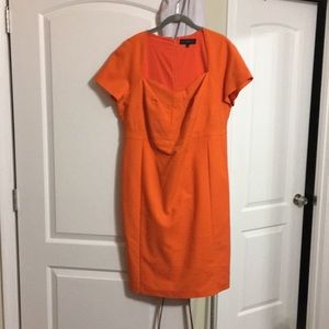 Short sleeved dress.
