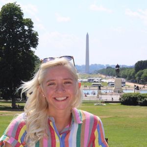 Meet your Posher, Caroline