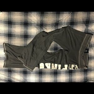 Victoria Secrets Yoga Pants Size Medium