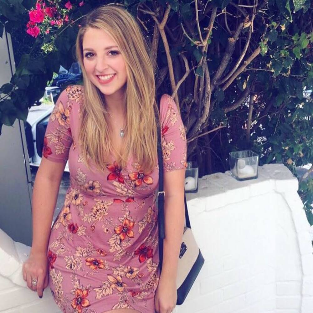 Meet your Posher, Julia