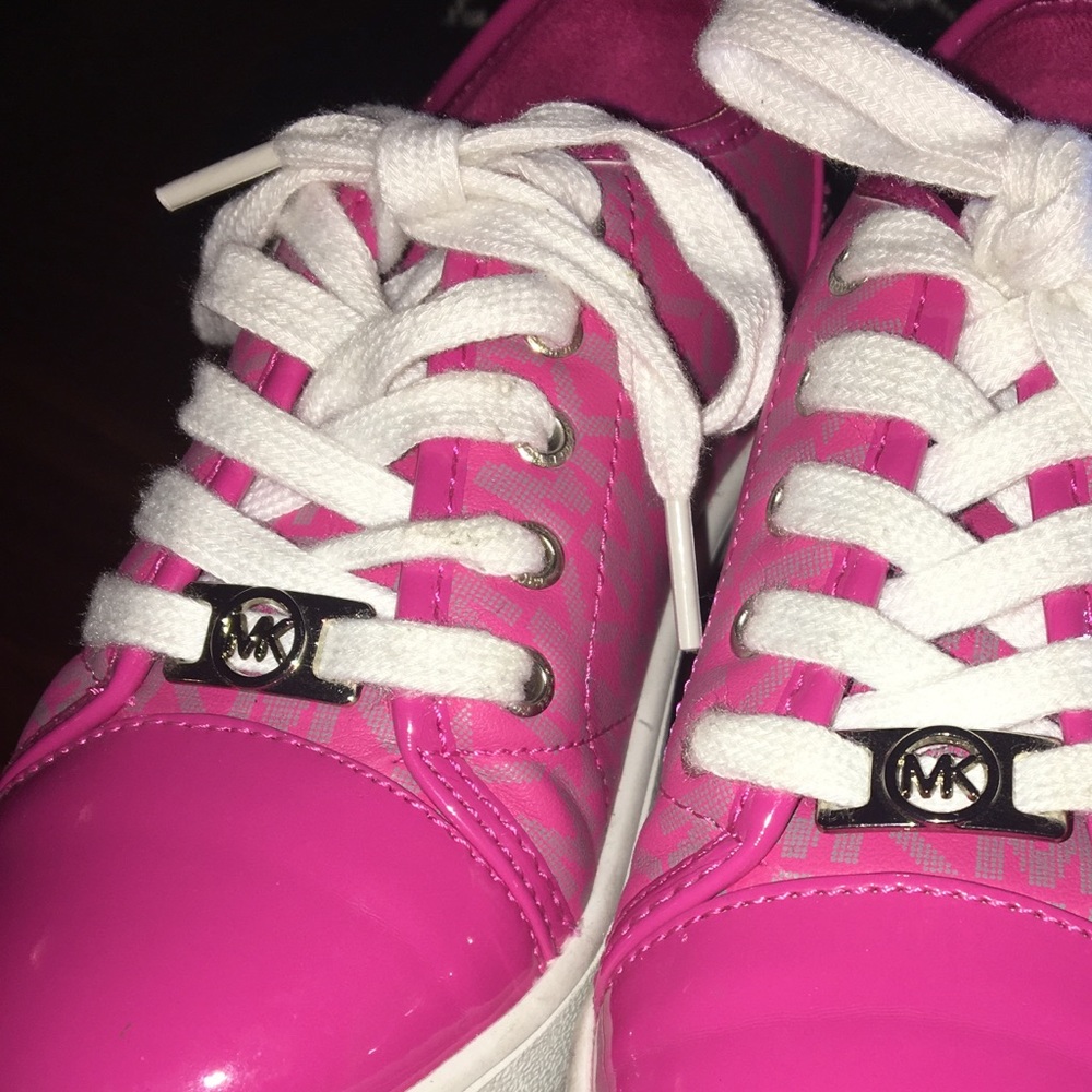 Michael Kors Fuchsia Casual Sneakers