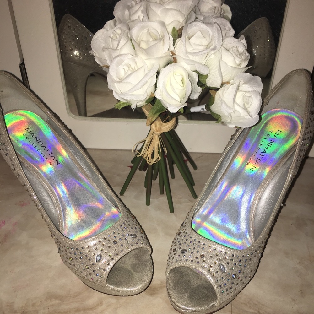 Heels - Picture 1 of 3