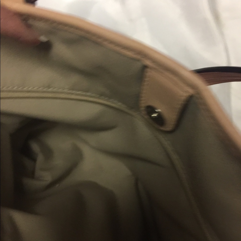 Pink authentic Coach Purse - Picture 4 of 8