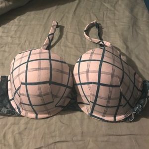 Cacique bra. Worn only a few times