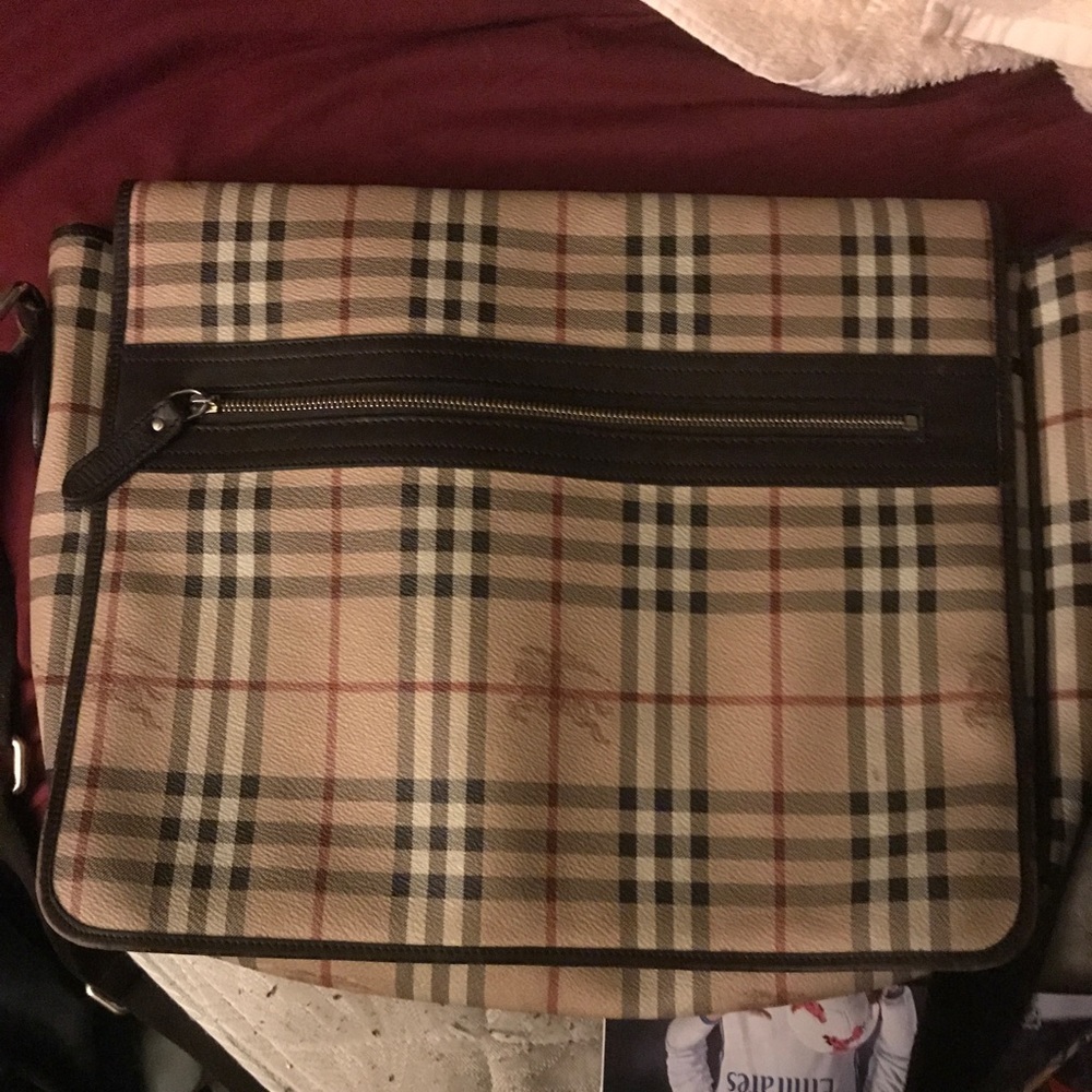 Burberry leather bag... *OR BEST OFFER*
