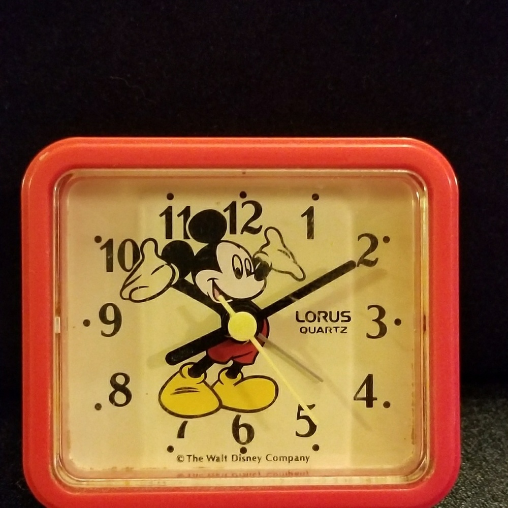 Lorus,  Quartz Alarm Clock