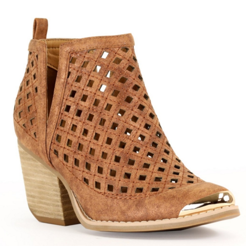 ✨SALE ✨ Deep V-Side Cut Booties - Picture 4 of 4