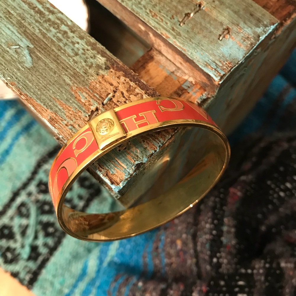 🙋🏼‍♀️PRICE DROP💗 Pink Coach Bangle