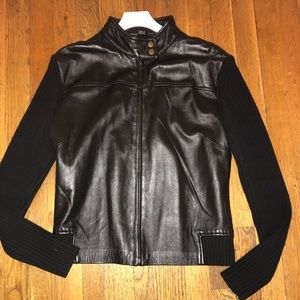 Beautiful faux leather jacket/no signs of wear.