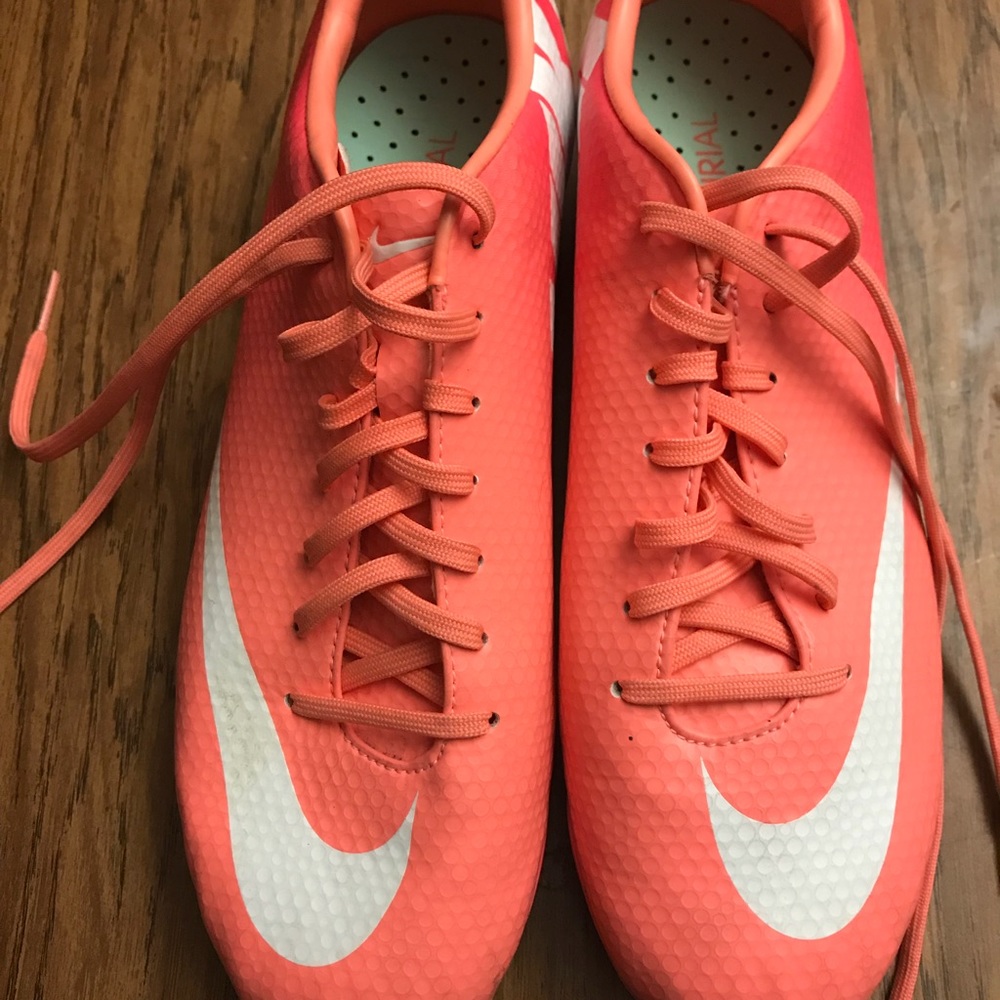 Nike mercurial soccer cleats