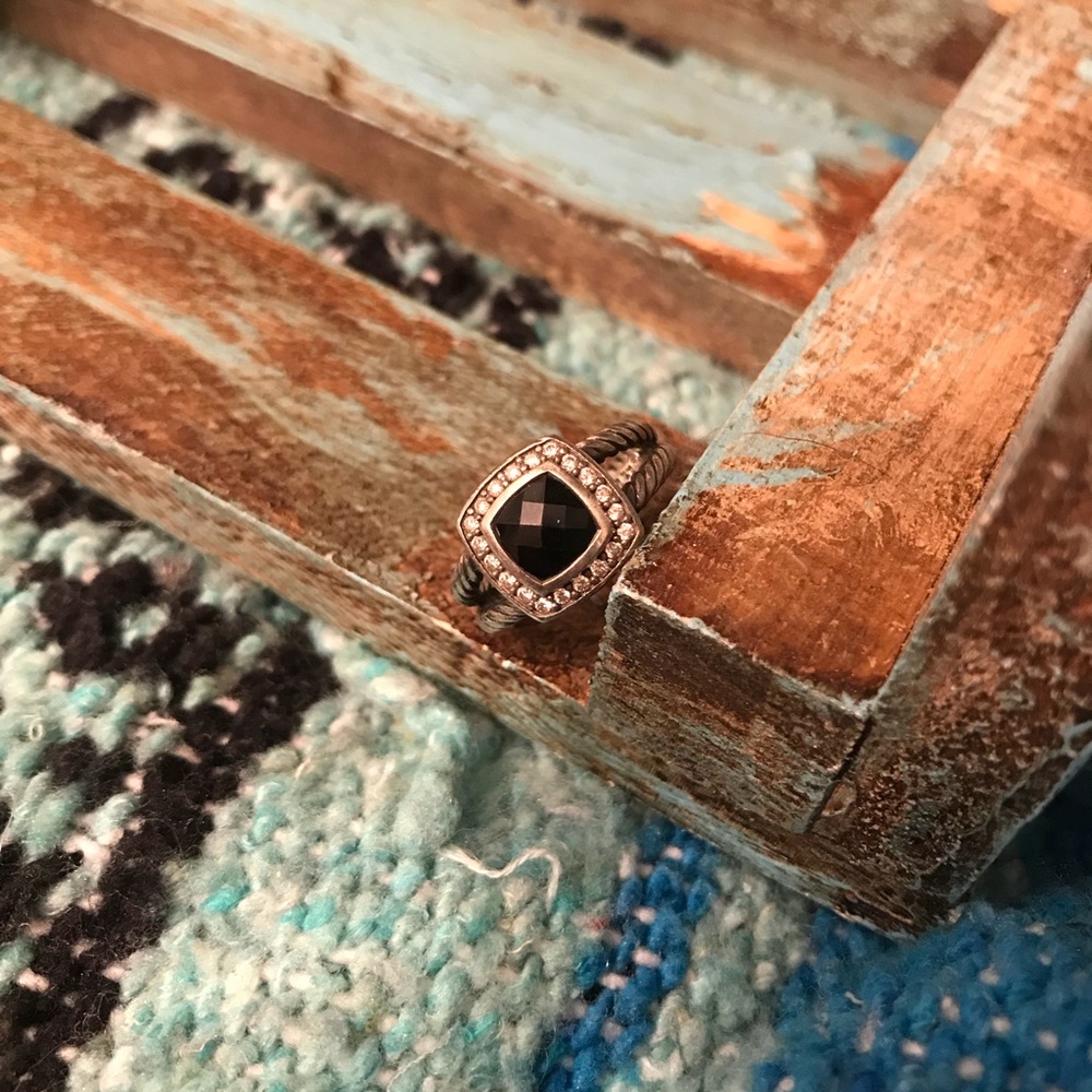 *PRICE DROP* David Yurman Petite Albion Ring