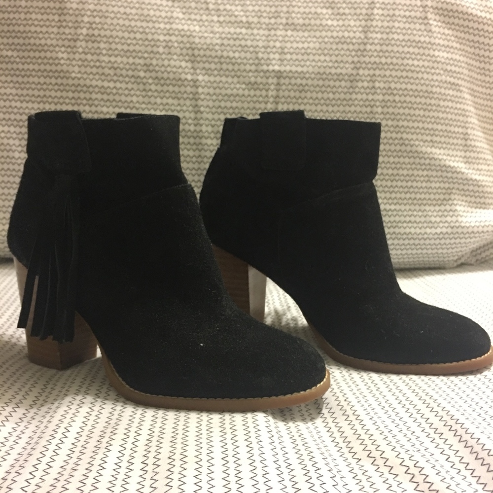 Chic leather fringe booties