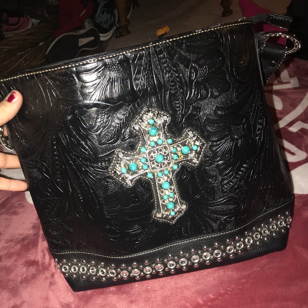 Cute country style purse w teal cross. Newer
