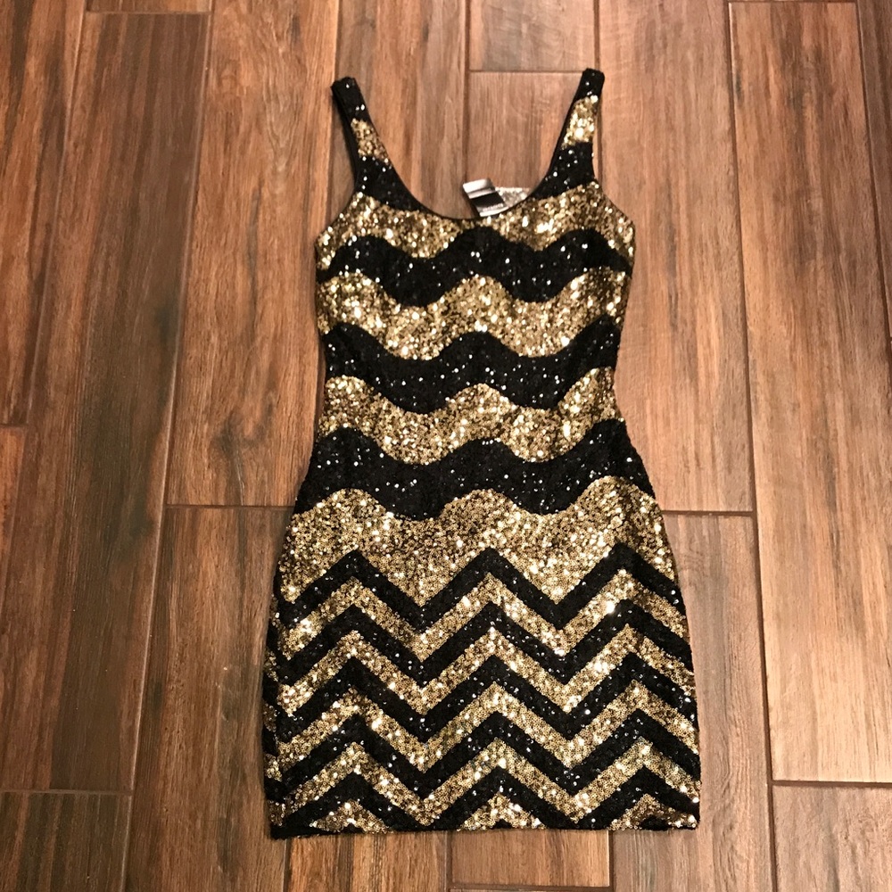 π NWT bebe brand womenβs sleeveless dress - Picture 1 of 3