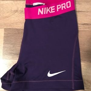 NIKE pro shorts women size small