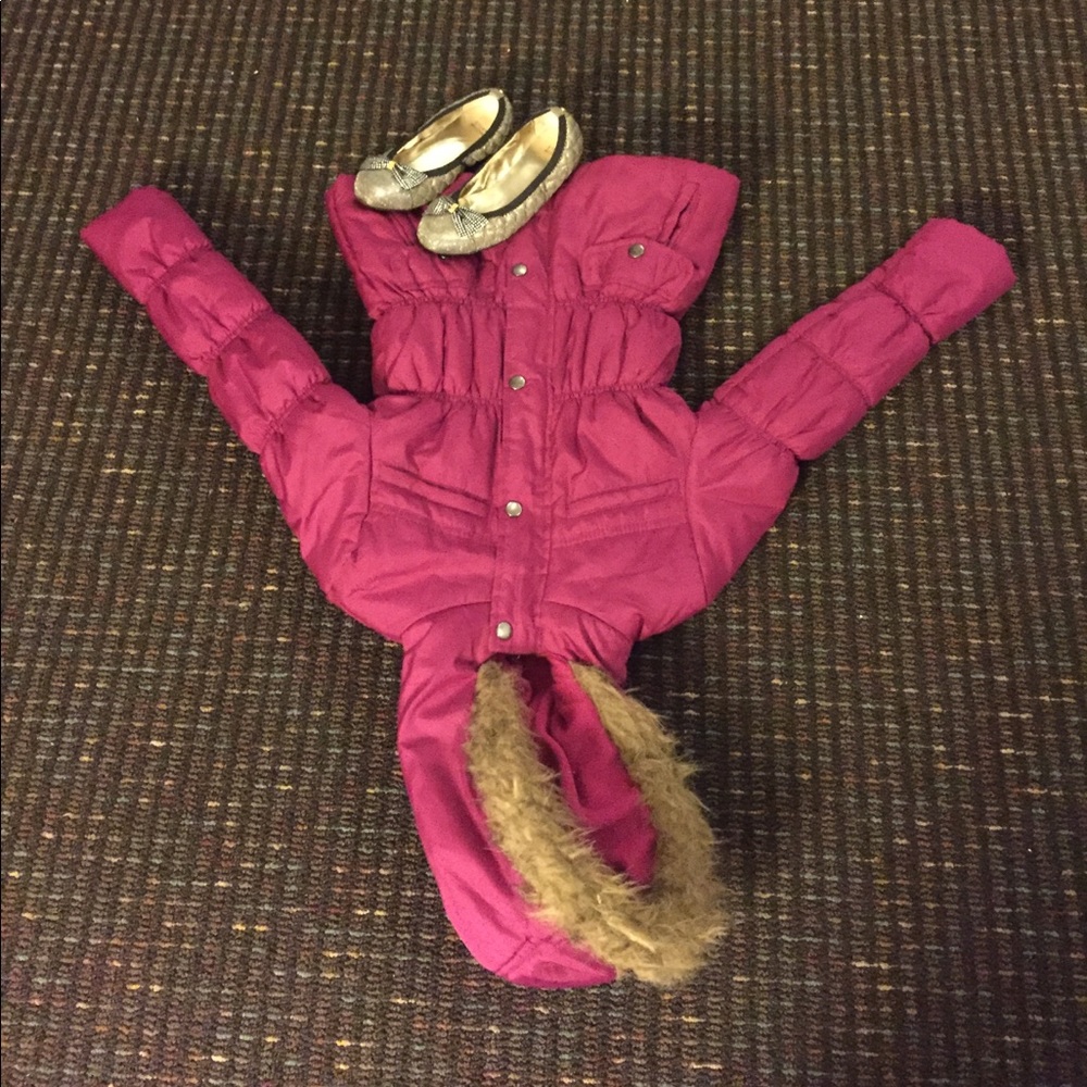 Adorable gently used girl’s very pink  winter coat