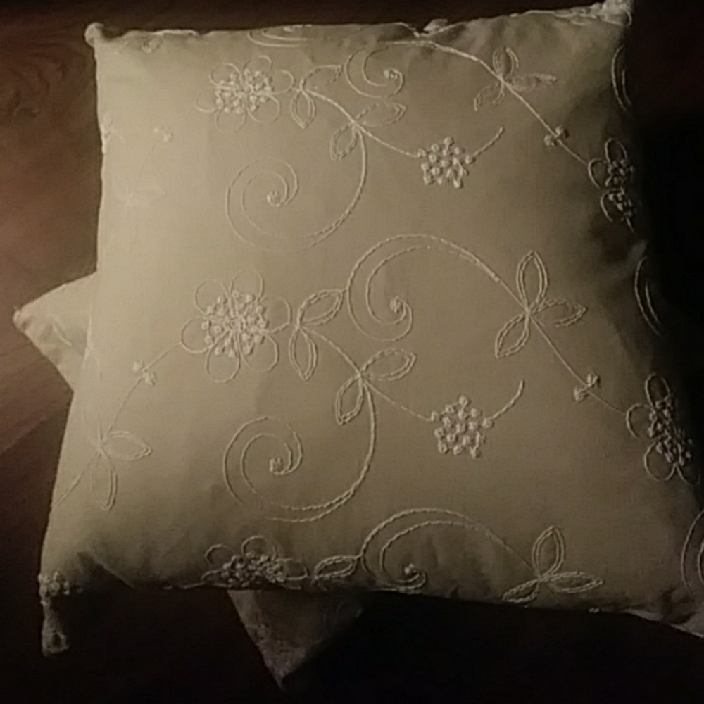 HandMade Pillows - Picture 4 of 8