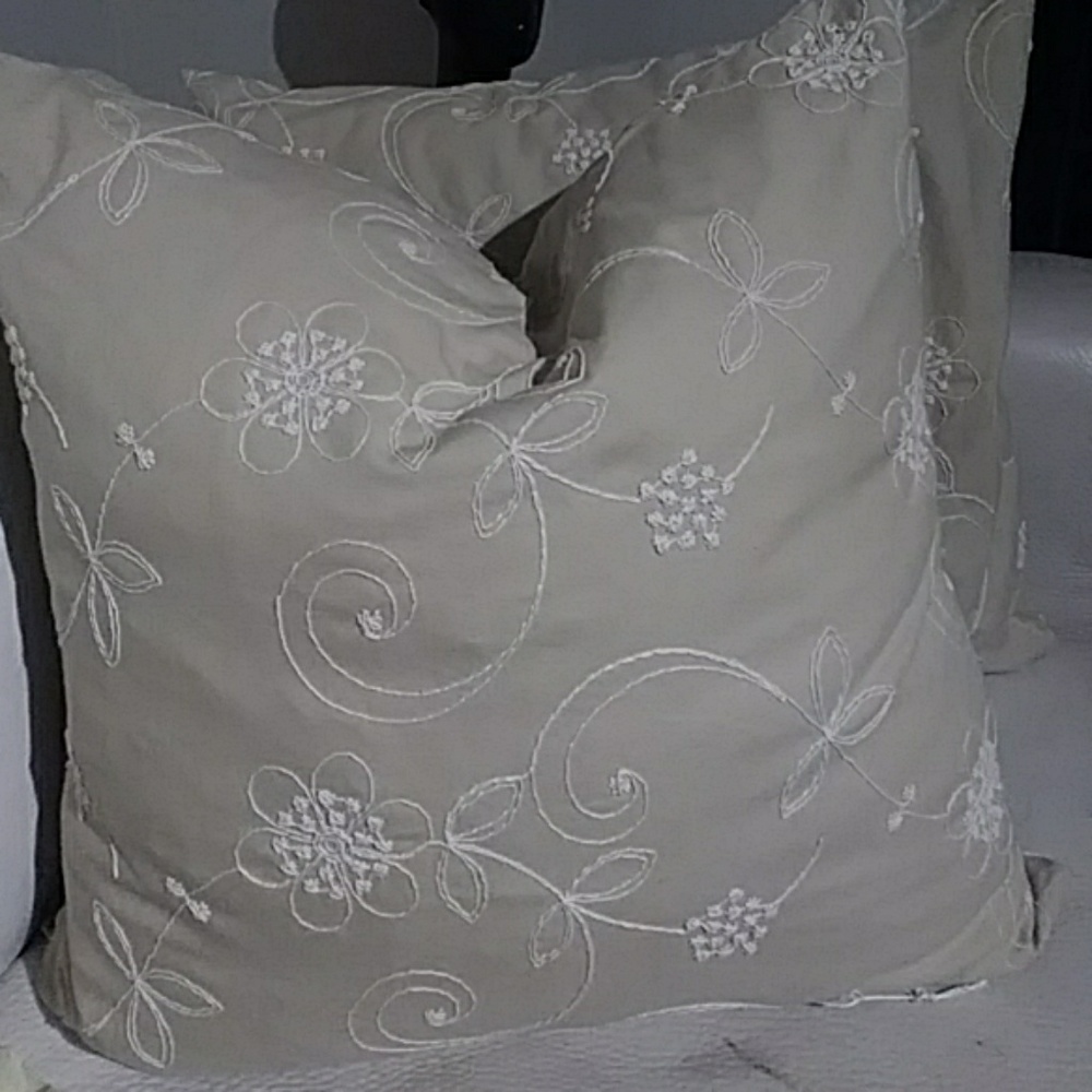 HandMade Pillows - Picture 6 of 8