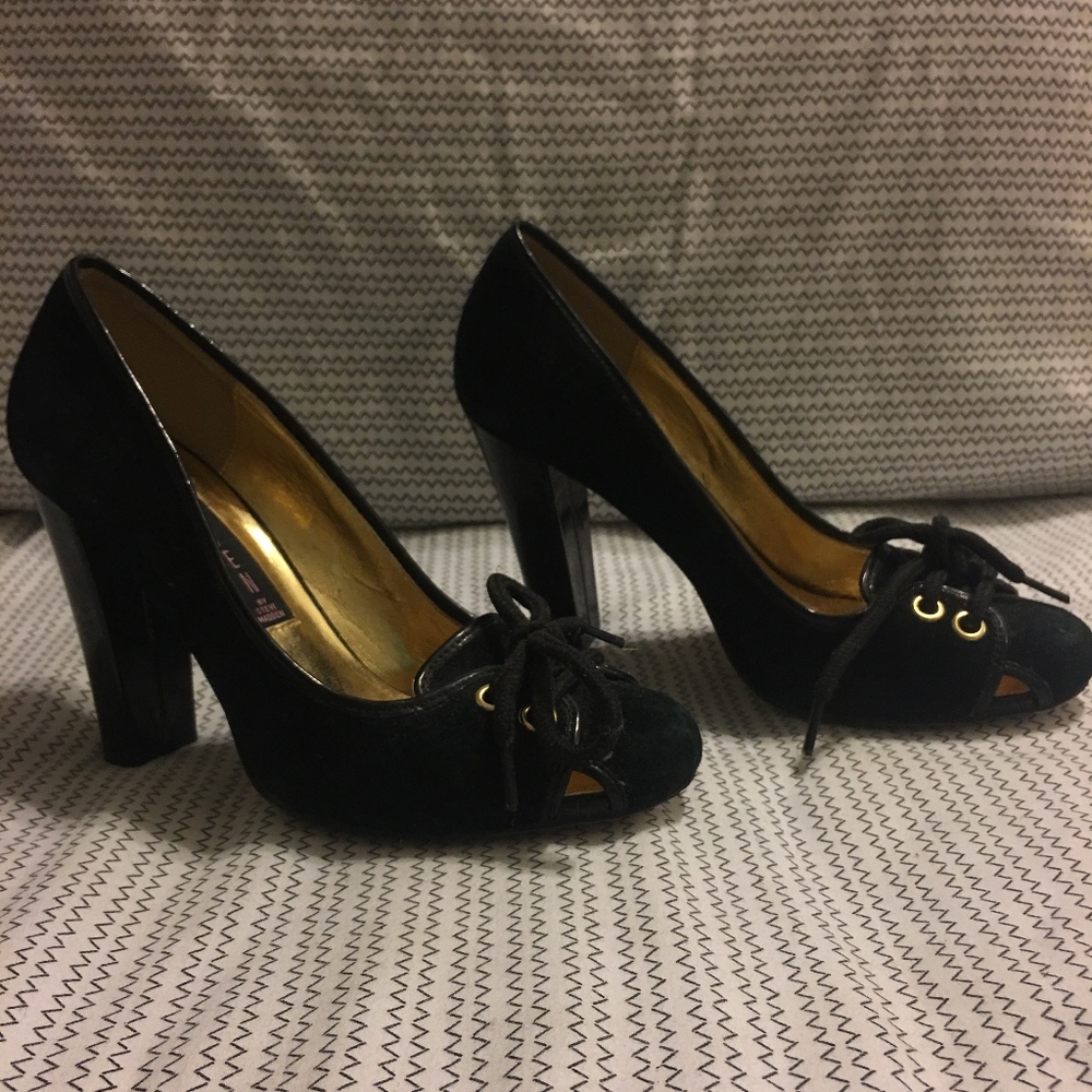 Oxford inspired pumps *Price Drop!*