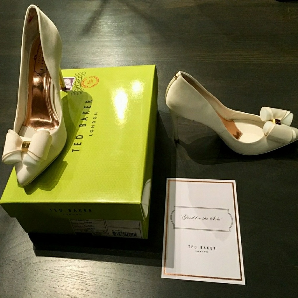Ted Baker Women's Cream Pump