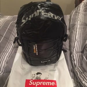 AUTHENTIC SUPREME BLACK BACKPACK