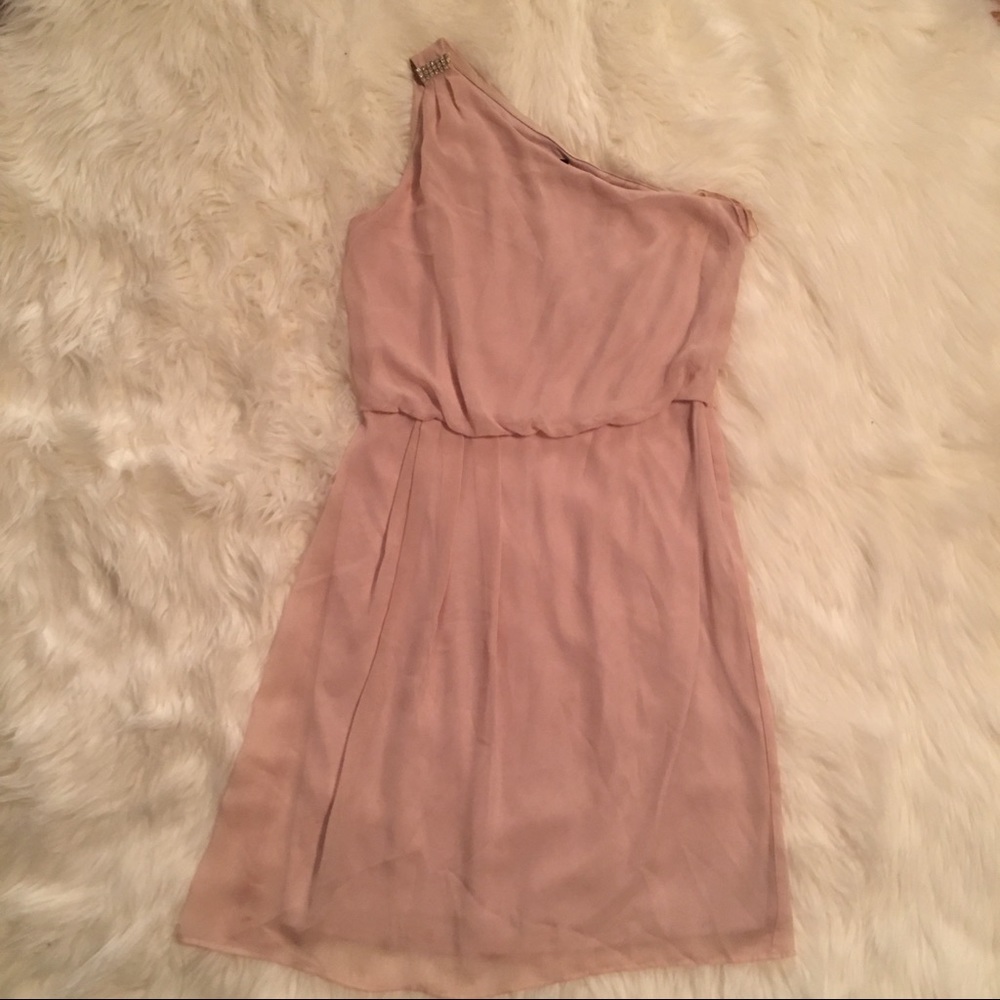 One shoulder dress