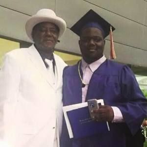 Meet your Posher, Robert