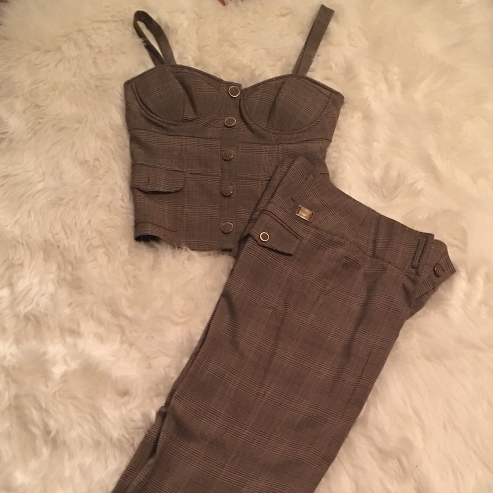 Arden B ( two piece)