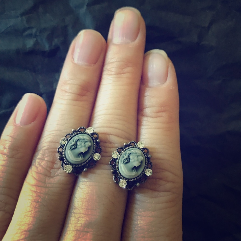 Charming Charlie’s Earrings