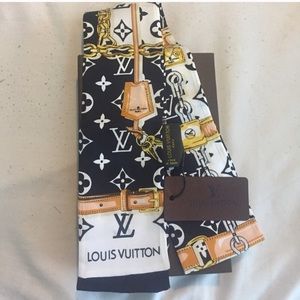 Louis Vuitton bandeau scarf