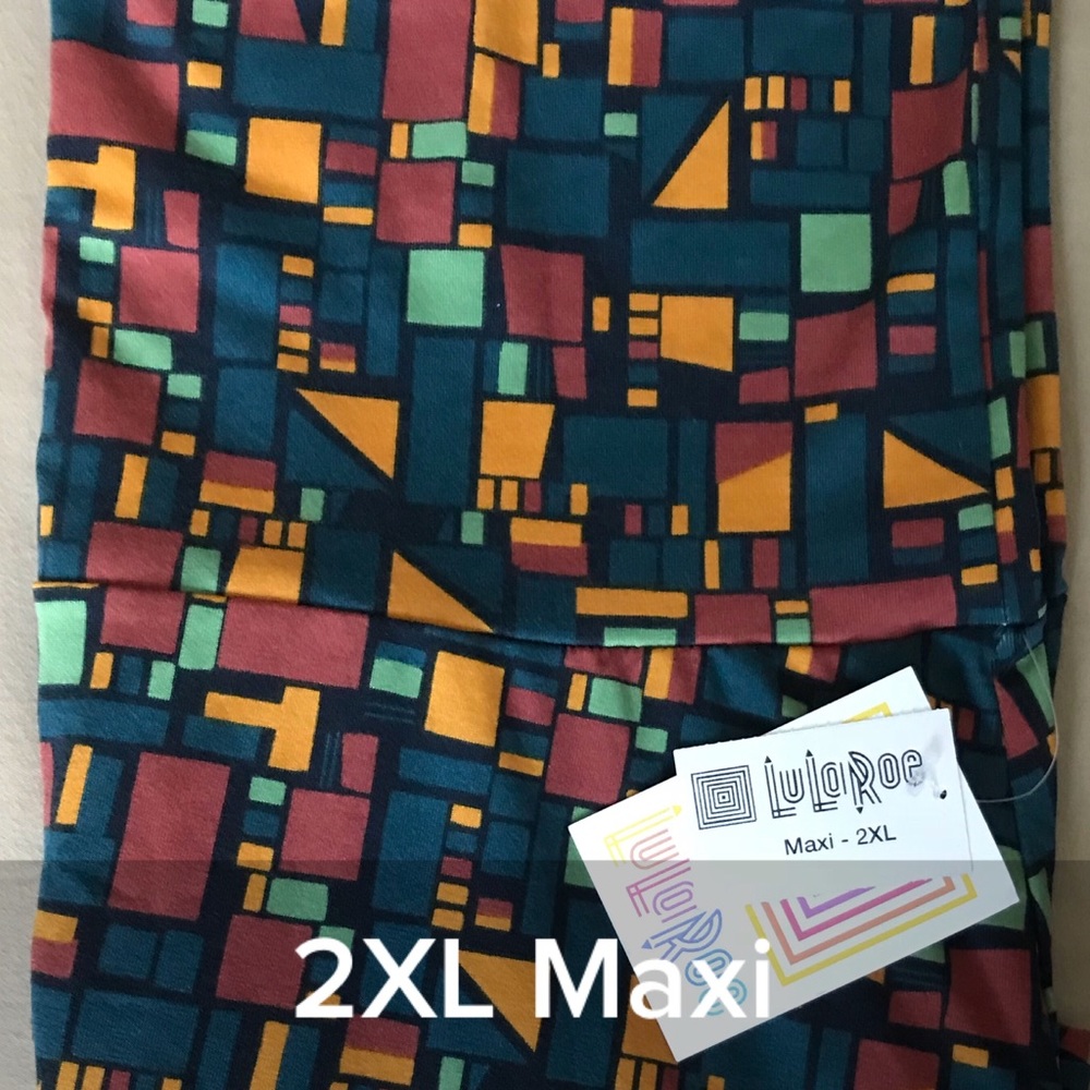 BNWT LuLaRoe Stained Glass 2XL Maxi.