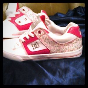 DC women's skateboard shoes