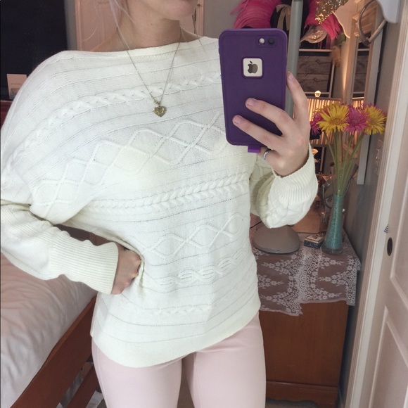 Liz Claiborne Sweaters - Wide Neck Cable Knit Sweater