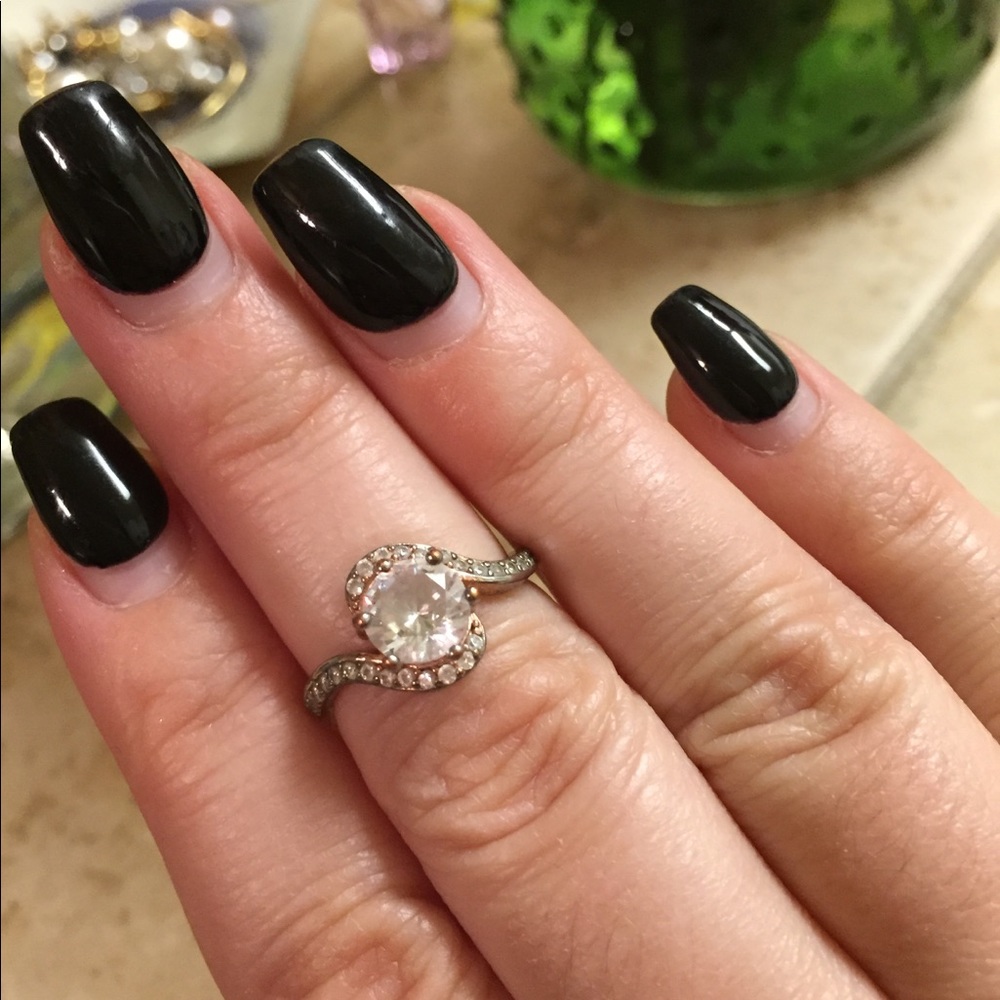 💎”Diamond”💎 Ring - Picture 2 of 4