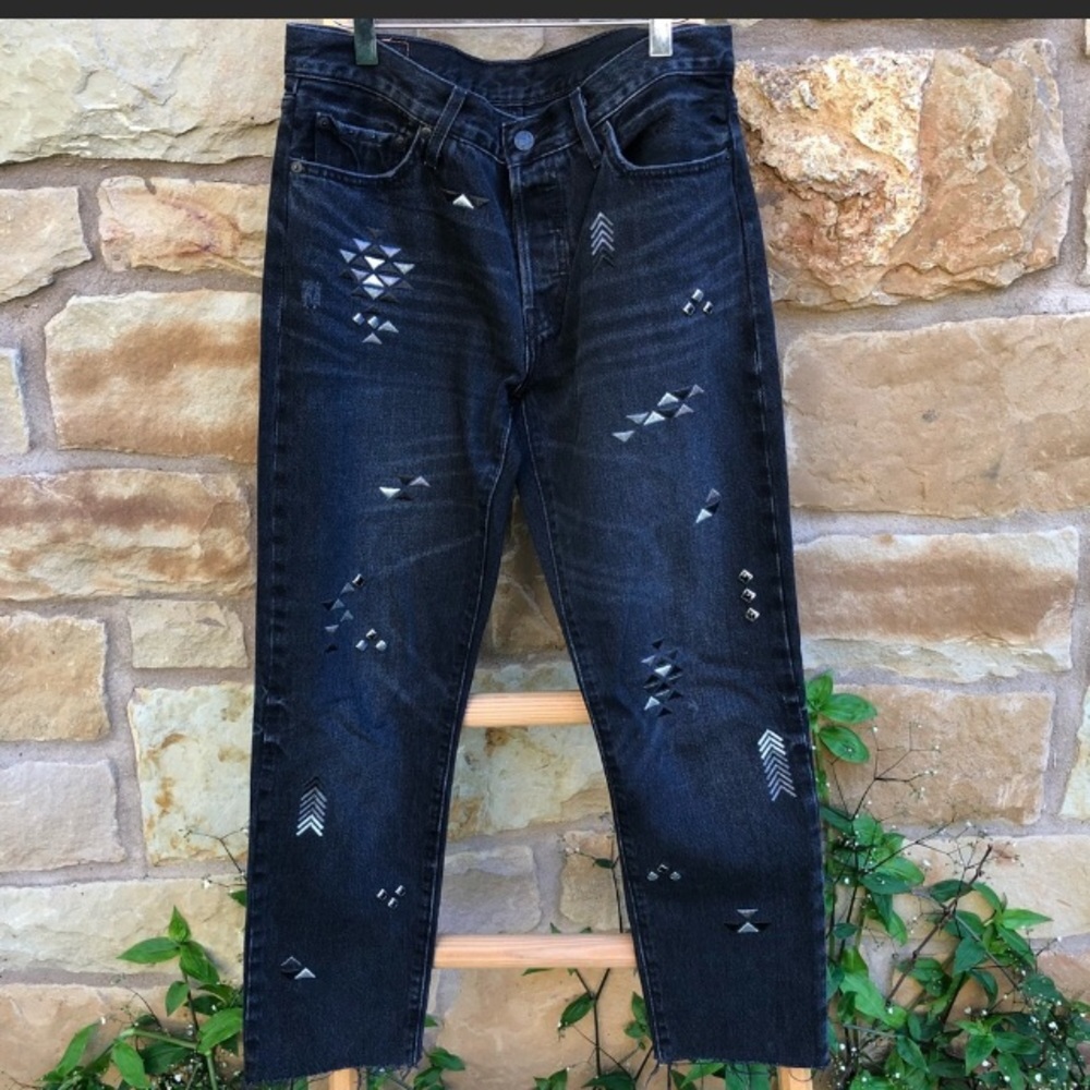👀ISO👀 Levi’s 501 Black Embellished Jeans Sz 32