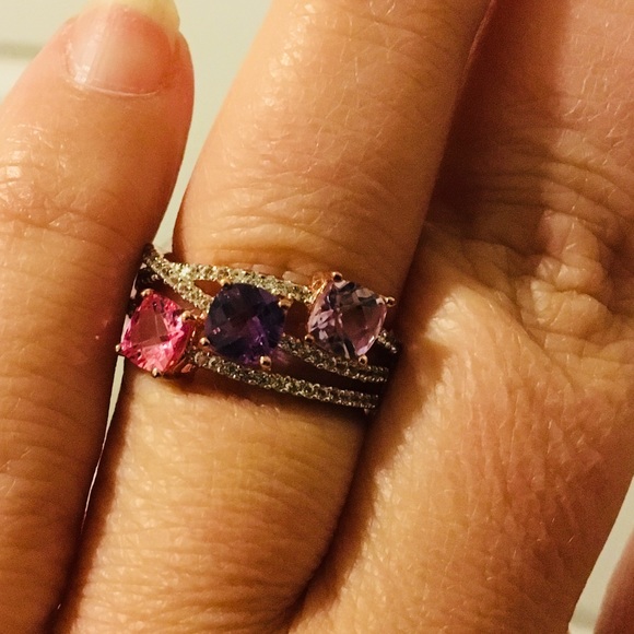 Beautiful ring NWT - Picture 5 of 8