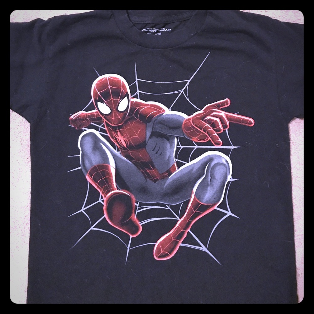 Boys Spider-Man t shirt xl