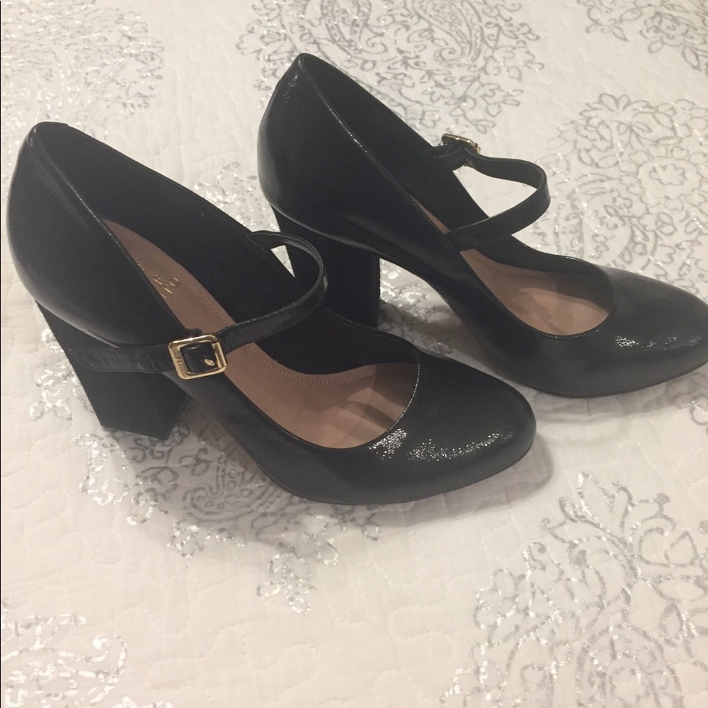Vince Camuto  Black shoes
