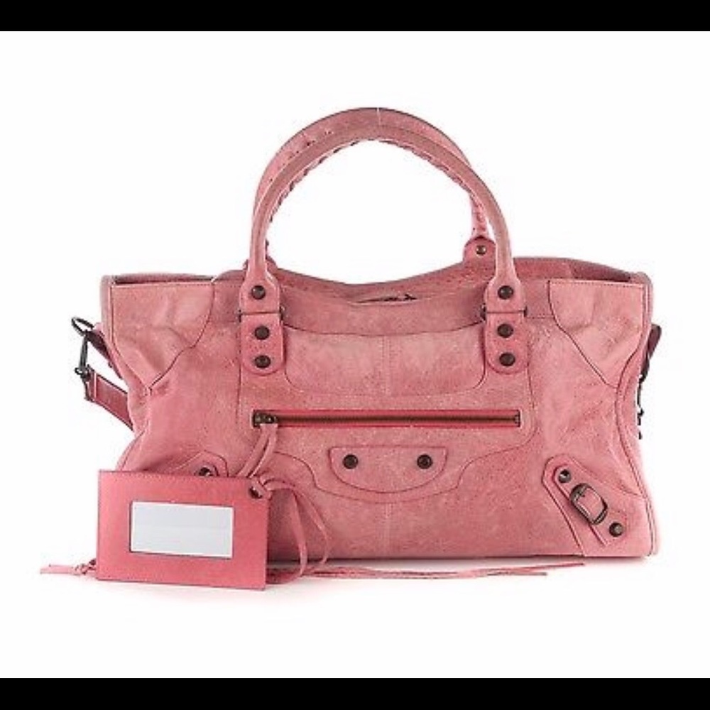 Balenciaga City Bag preloved wear is seen in pics