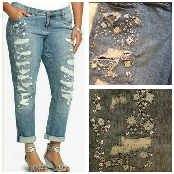 👀ISO👀 Torrid Boyfriend Embellished Jeans Sz 10 - Picture 1 of 1