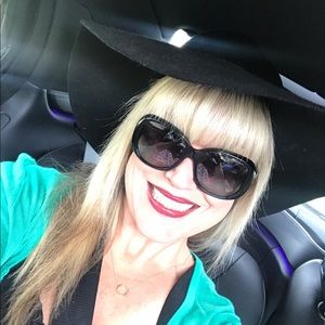 Meet your Posher, Kristine