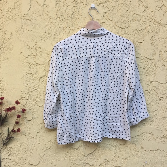 Forever21 pussy bow shirt - Picture 3 of 3