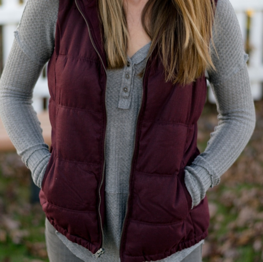 Old navy burgundy puff Vest