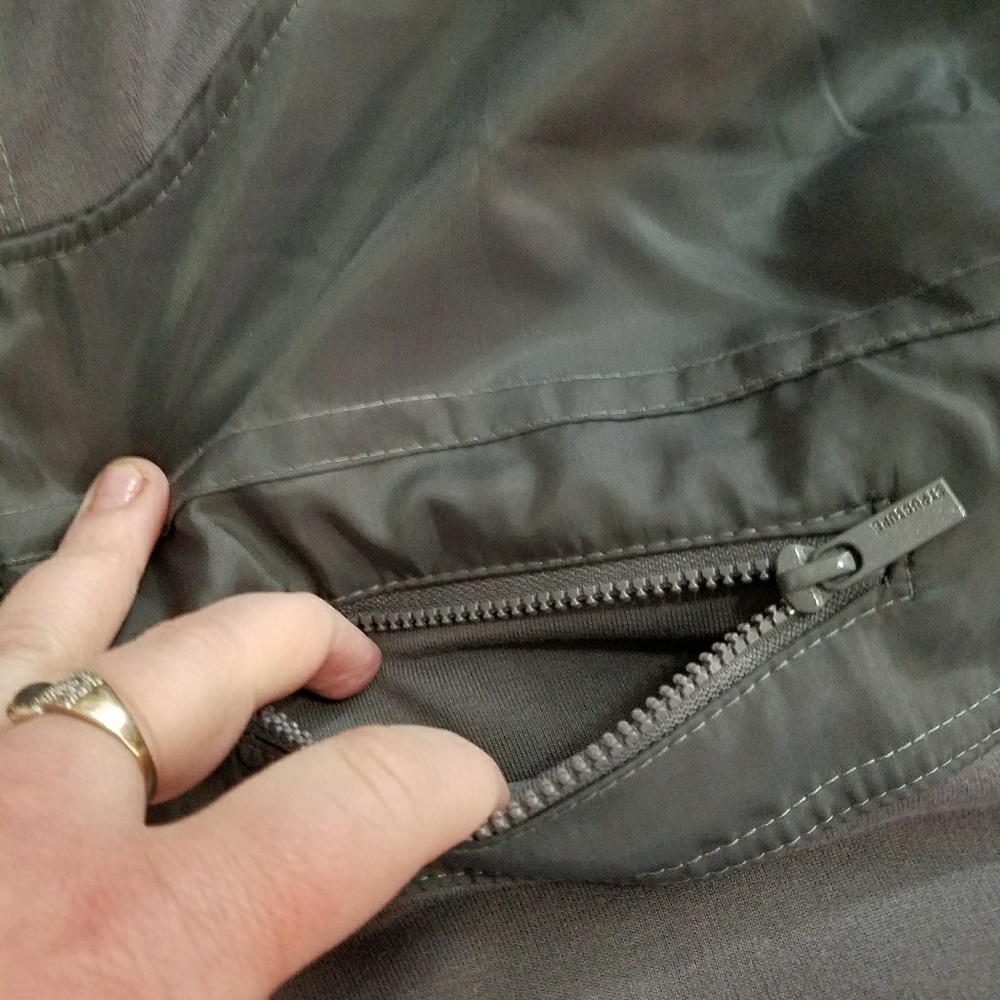 💙Structure Zip-Up - Picture 3 of 7