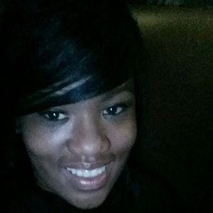 Meet your Posher, Simone